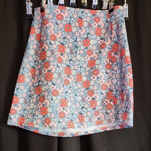 Chic Floral Mini Skirt in Blue and Red